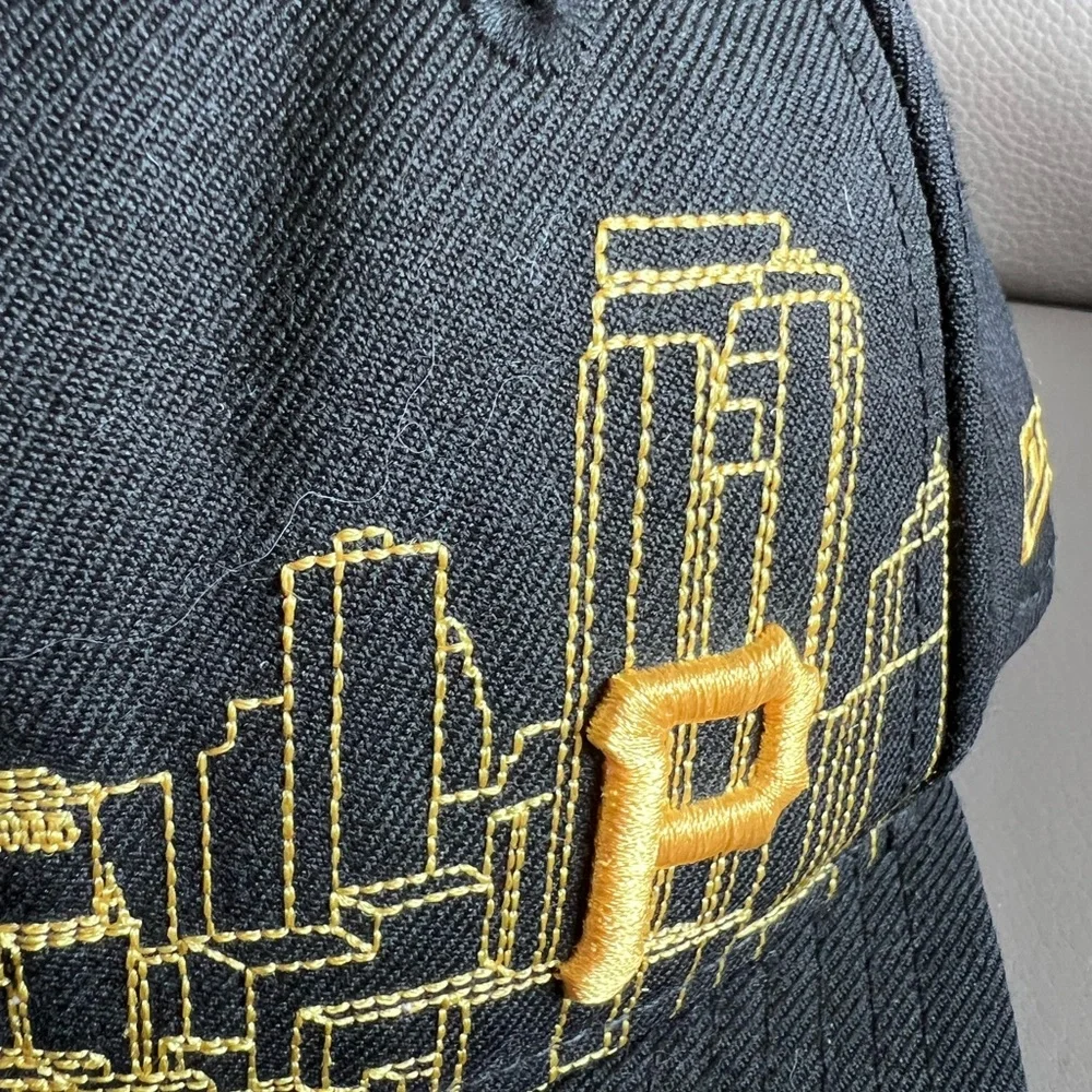 RARE! Pittsburgh Pirates & Steelers youth  6 3/4 fitted New Era Black/Yellow